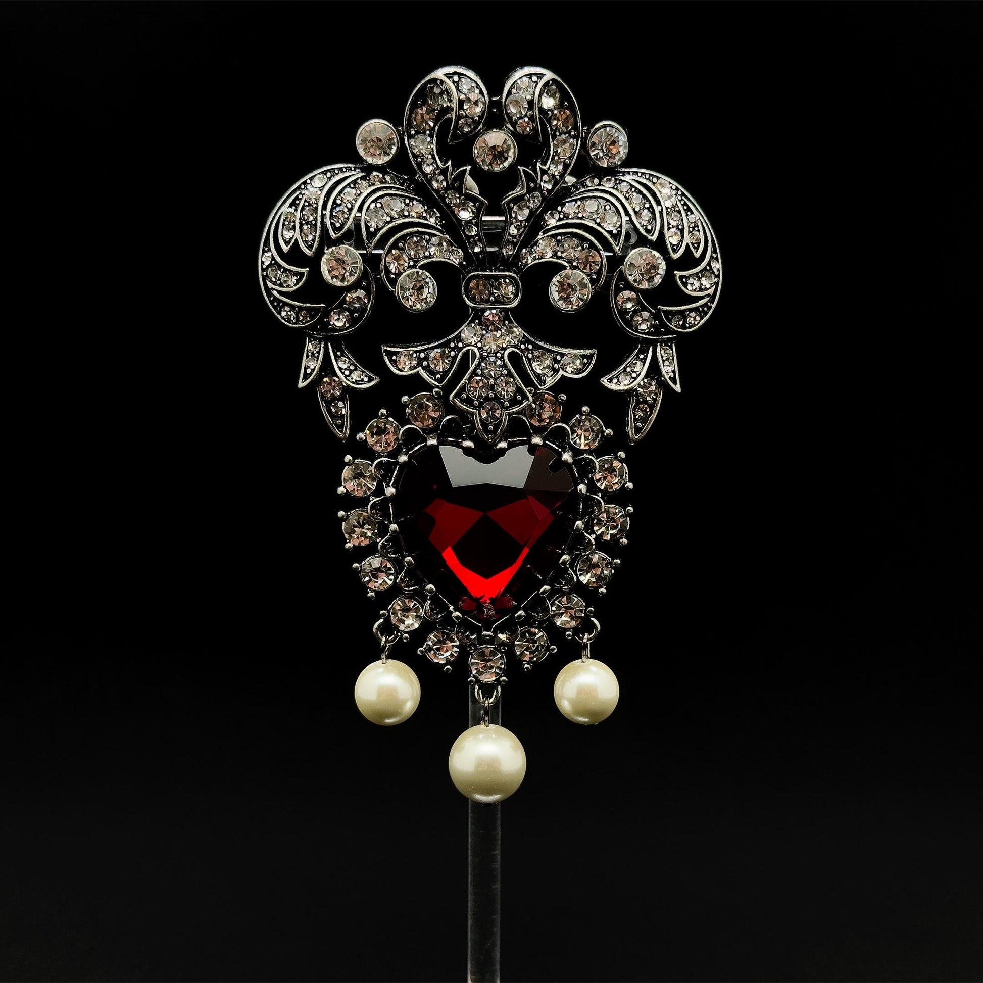 French Vintage Red Zircon Baroque Brooch with Pearls