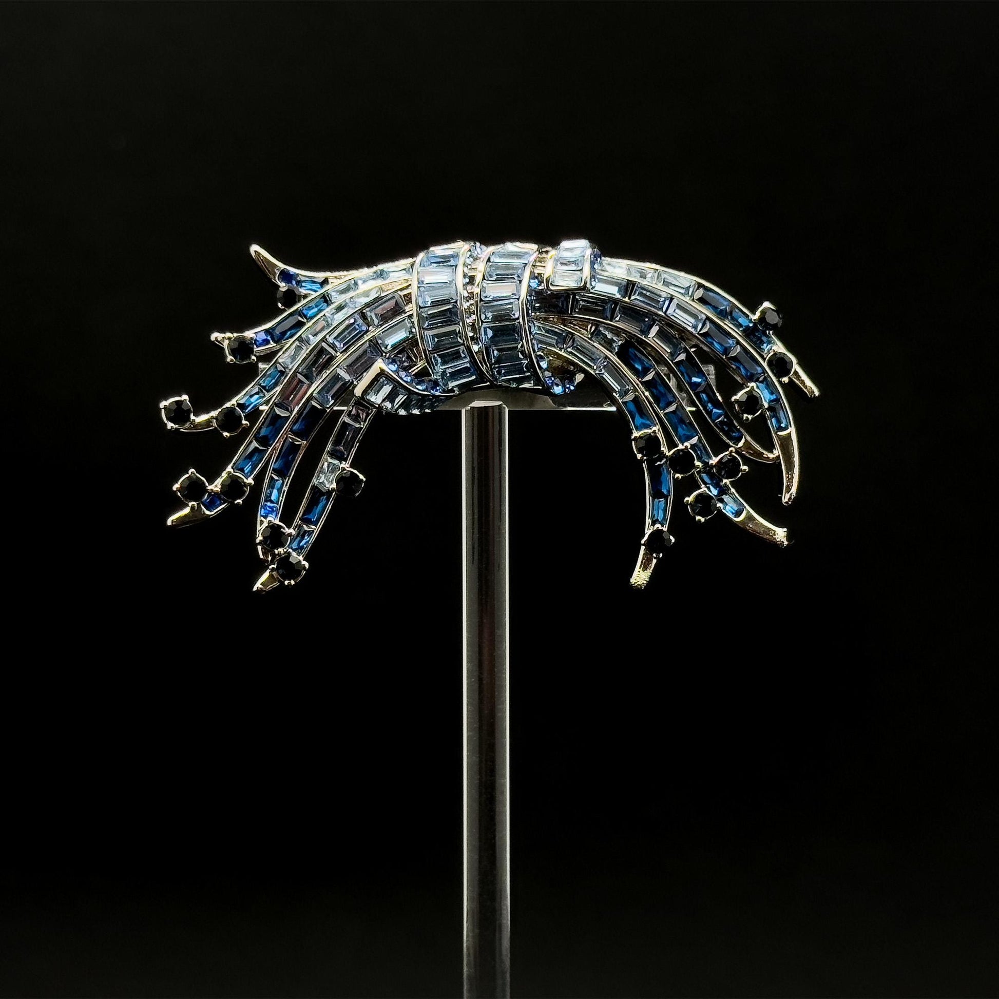 French Luxury Gradient Glass Brooch with Zircon Accents