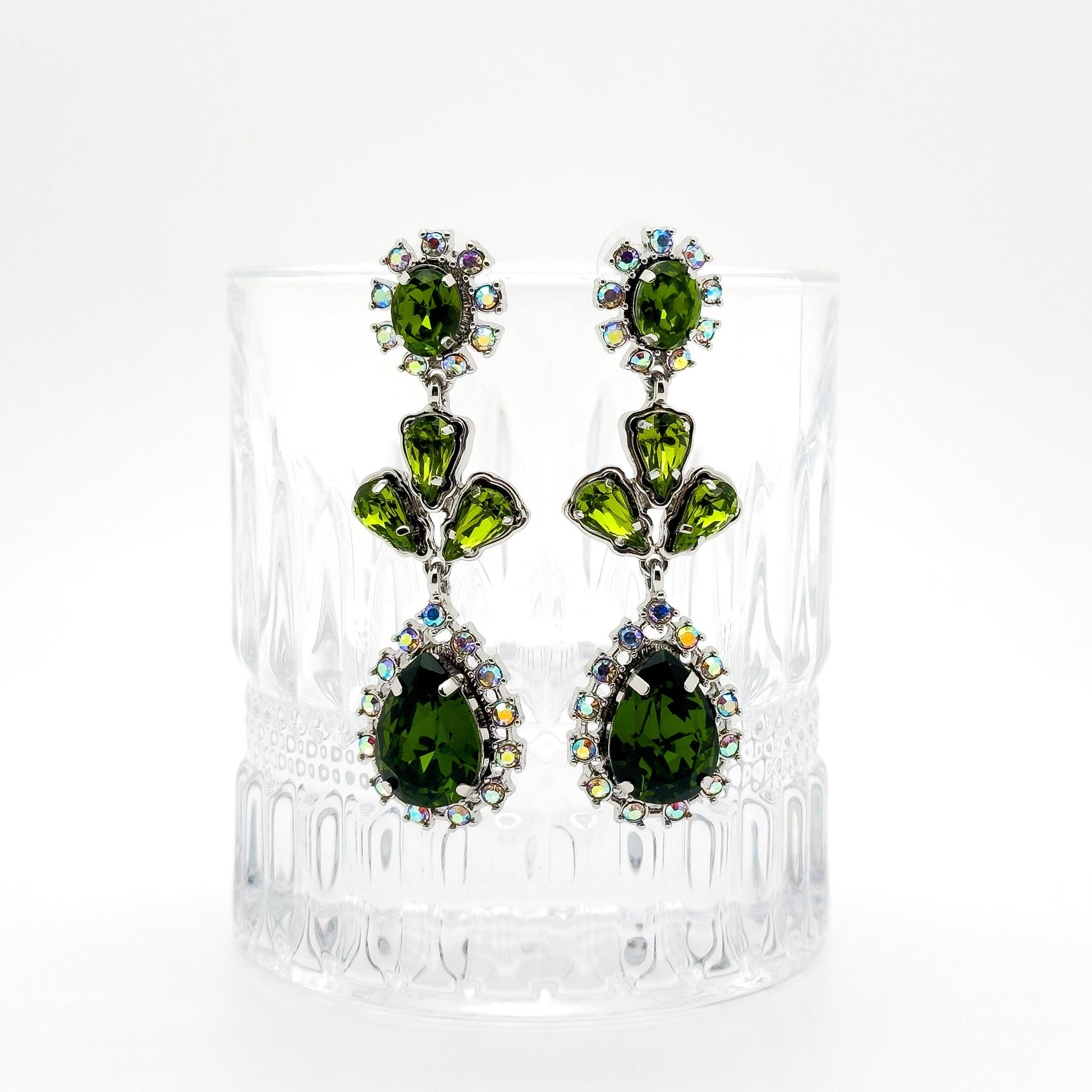 French Vintage Emerald Rhinestone Teardrop Earrings – Art Deco Drops