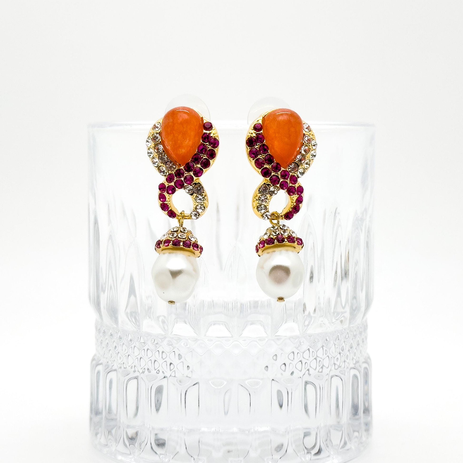 French Light Luxury Gold-Plated Pearl Teardrop Earrings with Coloured Rhinestones