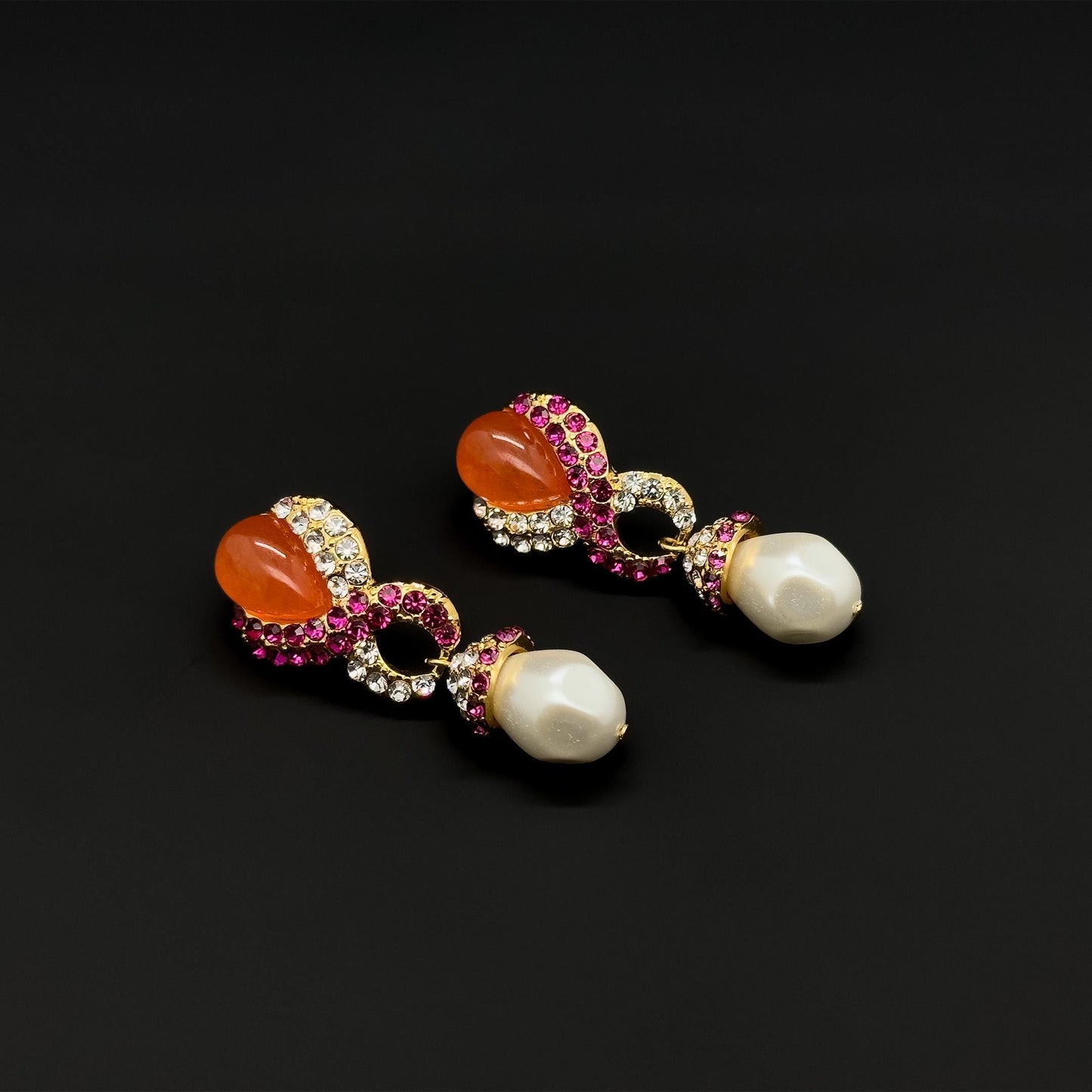 French Light Luxury Gold-Plated Pearl Teardrop Earrings with Coloured Rhinestones