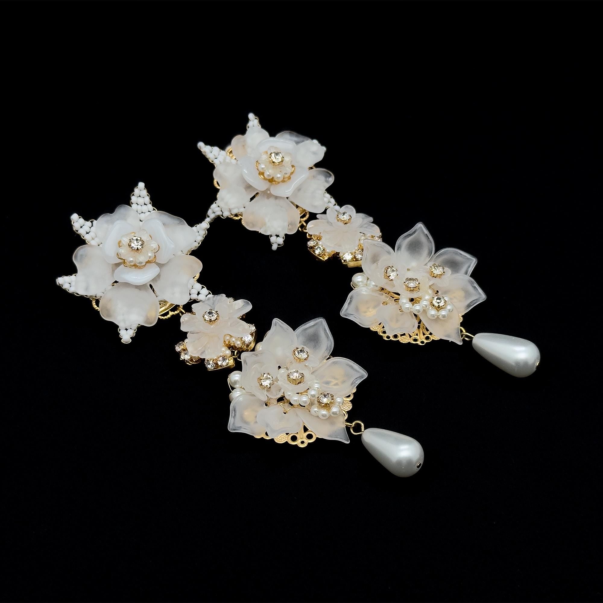Art Deco Bridal Drop Earrings with White Flower Rhinestones Clip