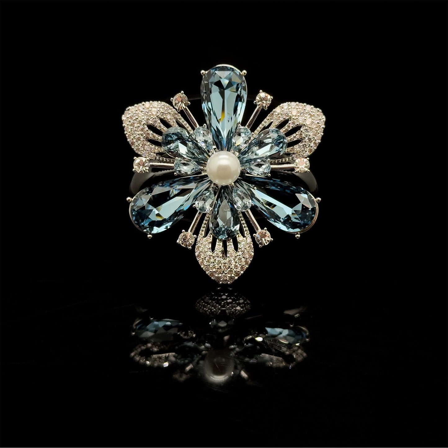 Vintage Art Deco Blue Crystal Flower Brooch, Gold-Plated Pin