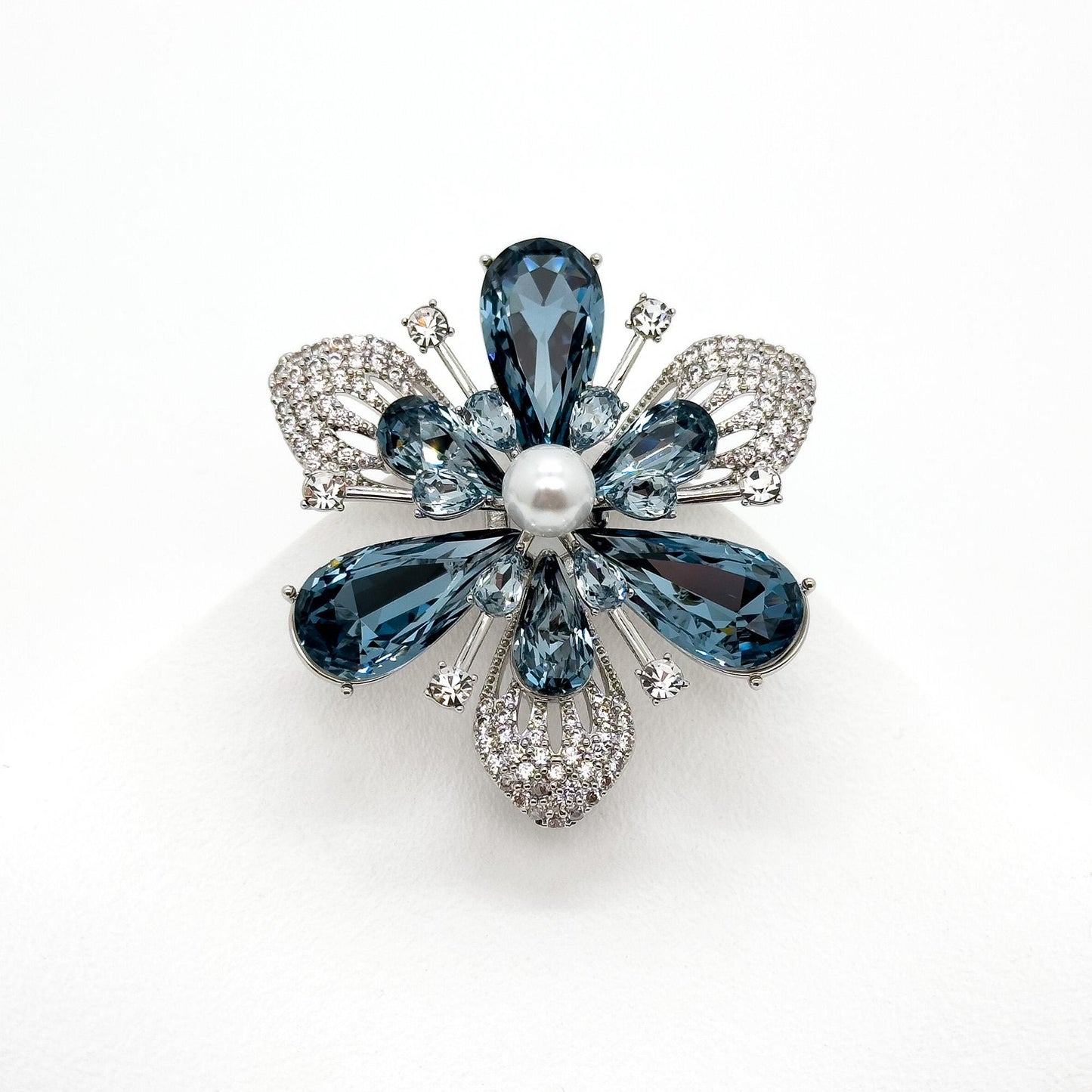 Vintage Art Deco Blue Crystal Flower Brooch, Gold-Plated Pin