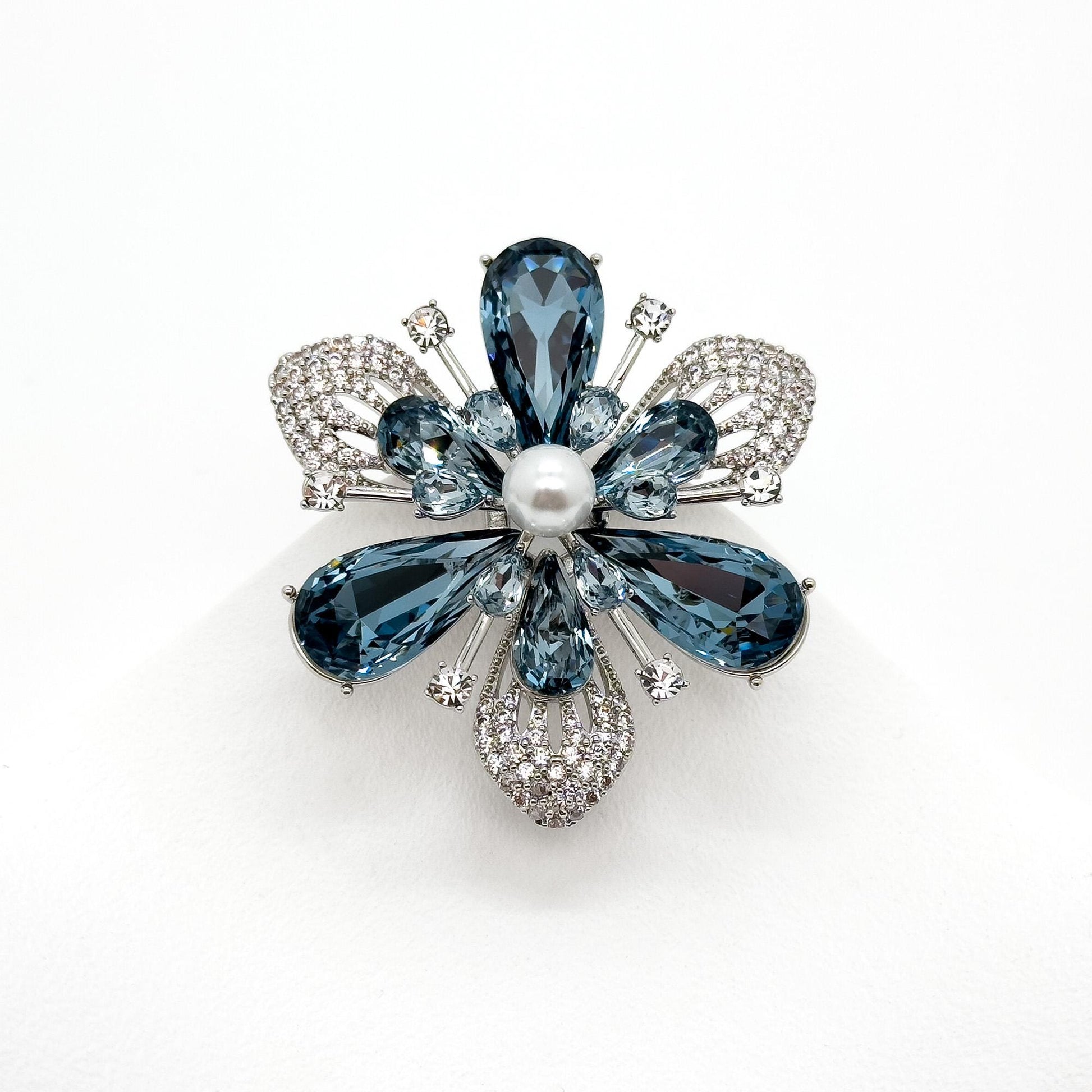 Vintage Art Deco Blue Crystal Flower Brooch, Gold-Plated Pin