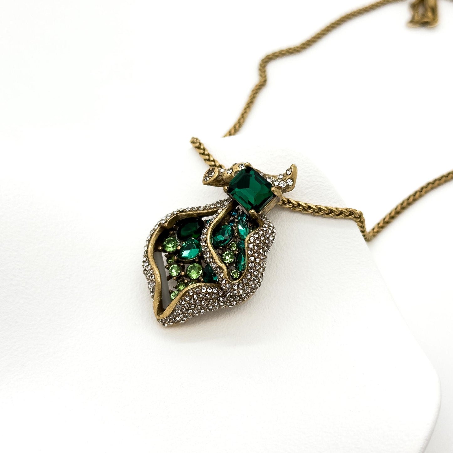 Art Deco Heart Pendant Necklace and Zircon Leaf Earrings Set