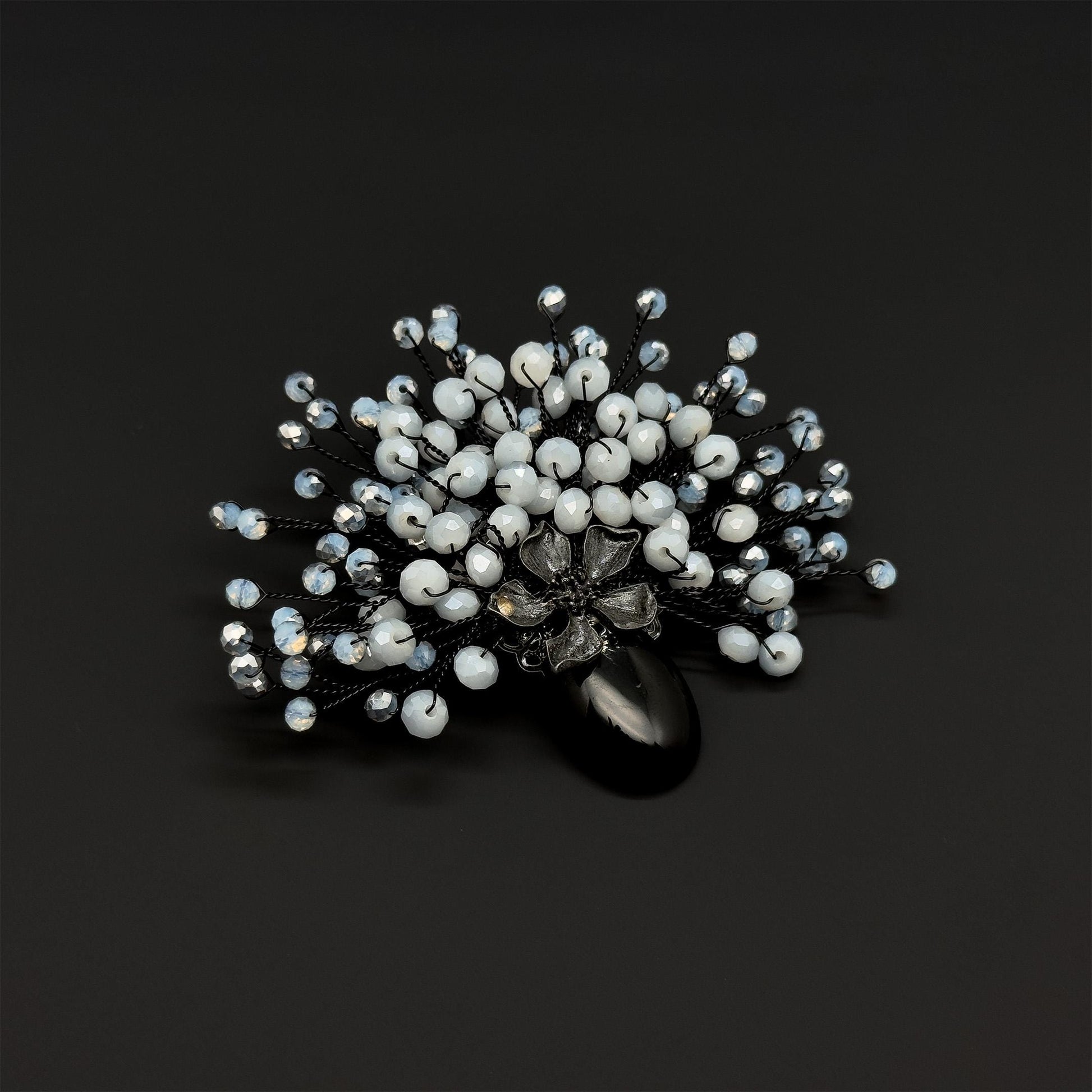 Elegant Vintage Crystal Handmade Flower Bouquet Brooch Pin for Parties