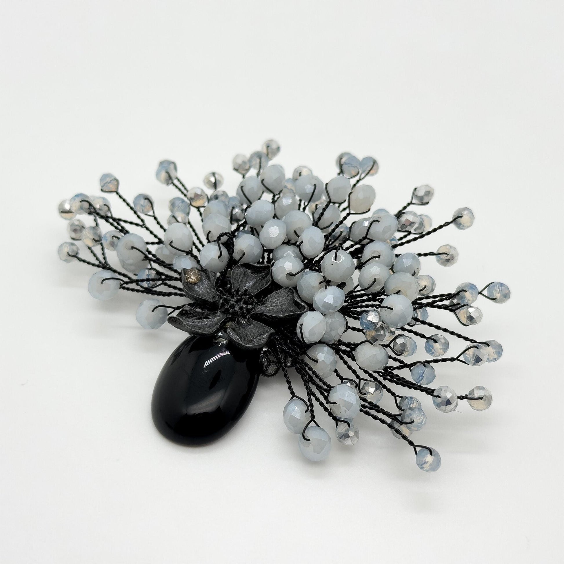 Elegant Vintage Crystal Handmade Flower Bouquet Brooch Pin for Parties