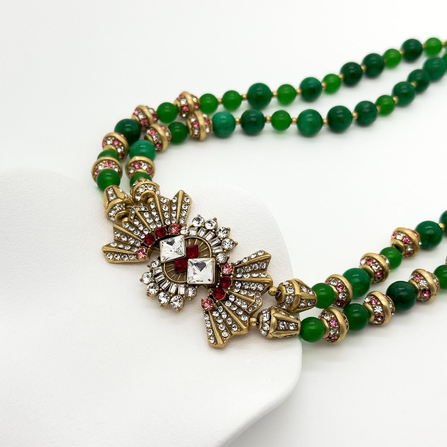 Vintage Art Deco Beaded Emerald Glass Necklace with Bow Accent