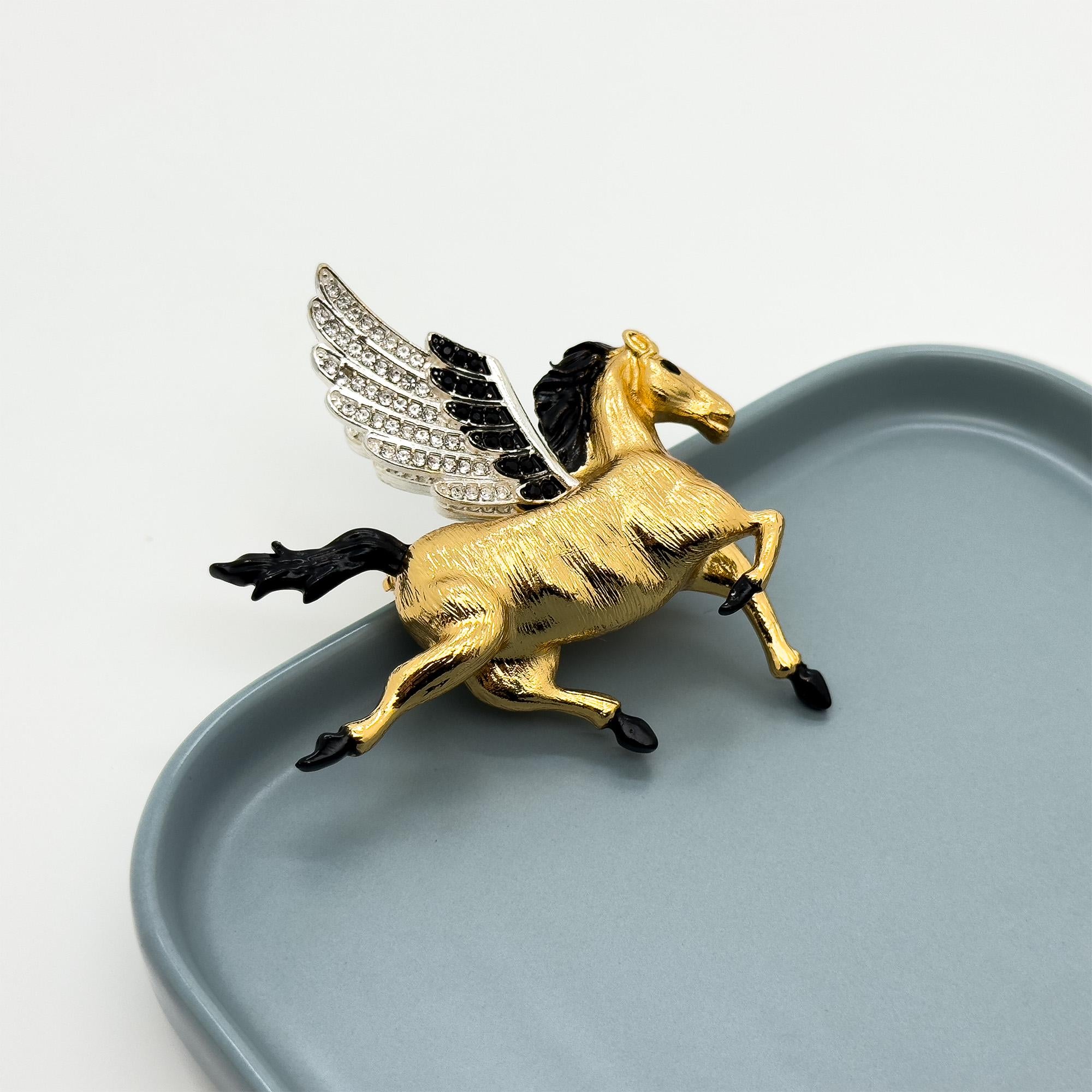 Art Deco 3D Horse Rhinestone Enamel Brooch Statement Pin Gift