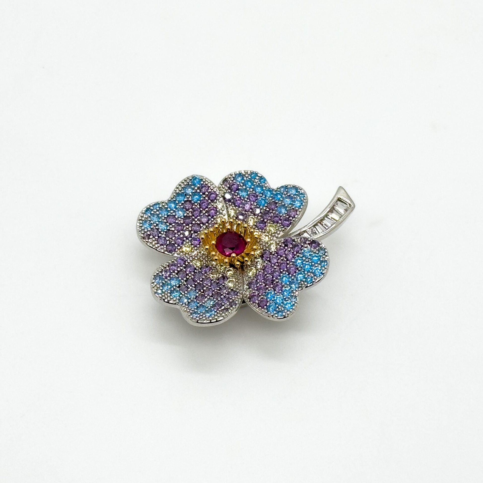 Four-Leaf Clover Crystal Flower Brooch Magnetic Pin for Women's Shirts