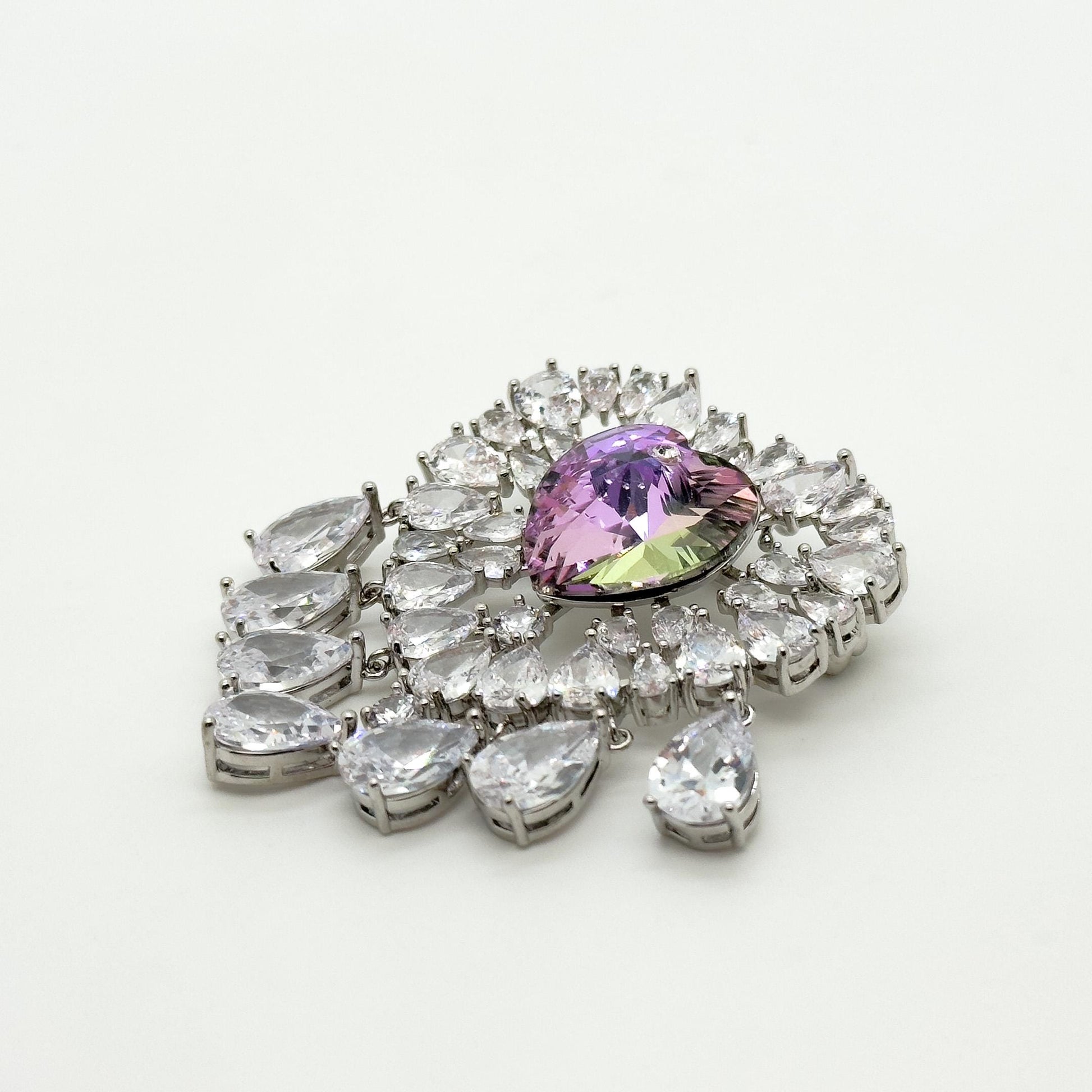 Luxury Exquisite Heart Brooch Pendant Sparkling Austrian Crystal Statement