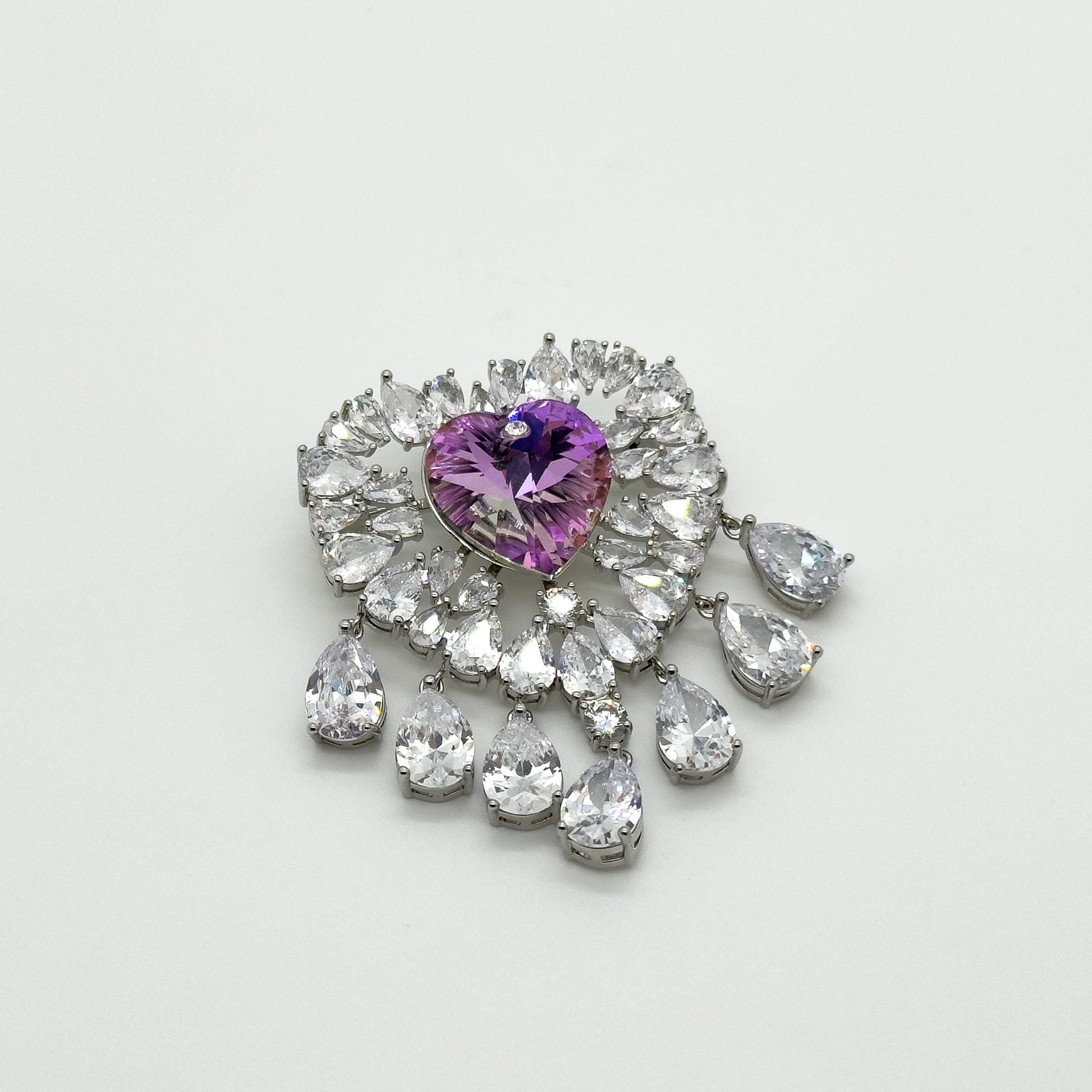 Luxury Exquisite Heart Brooch Pendant Sparkling Austrian Crystal Statement