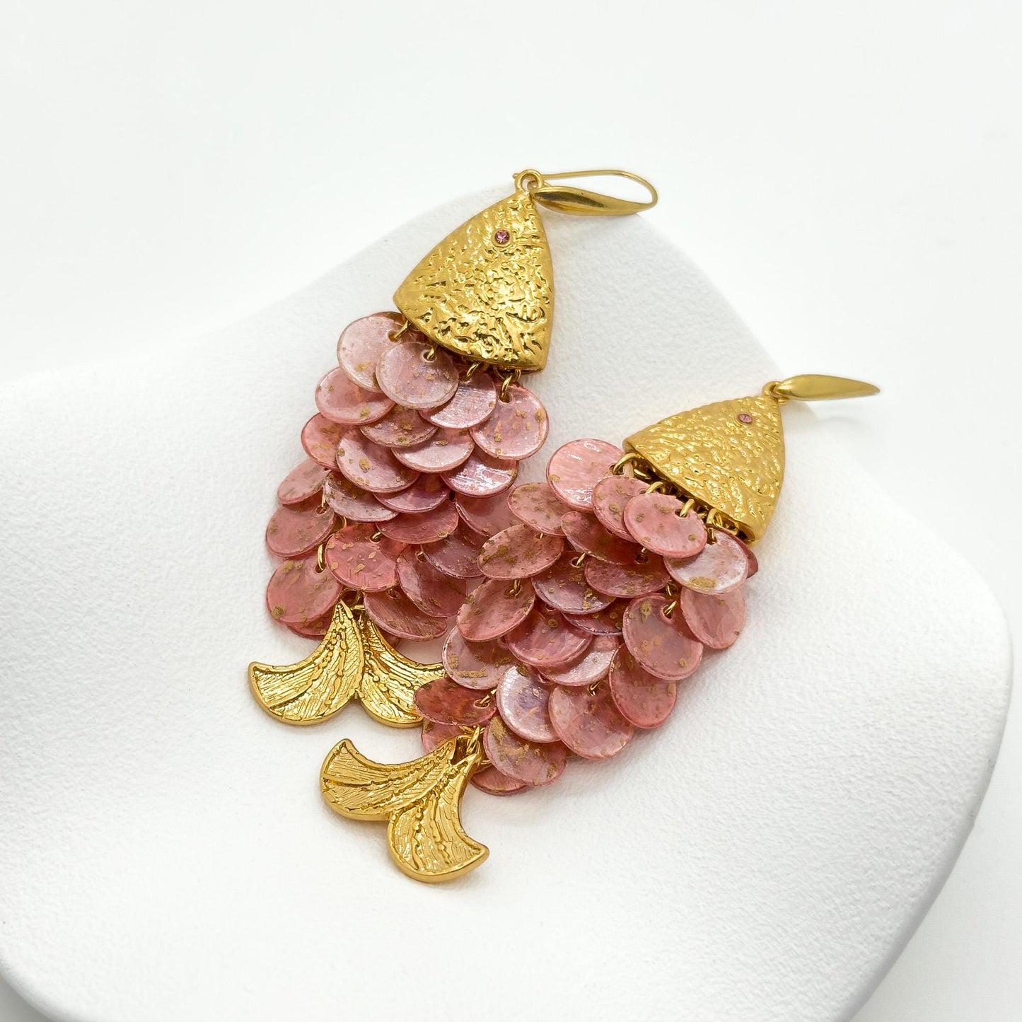 Vintage Art Deco Fish Scale Dangle Earrings Mother-of-Pearl