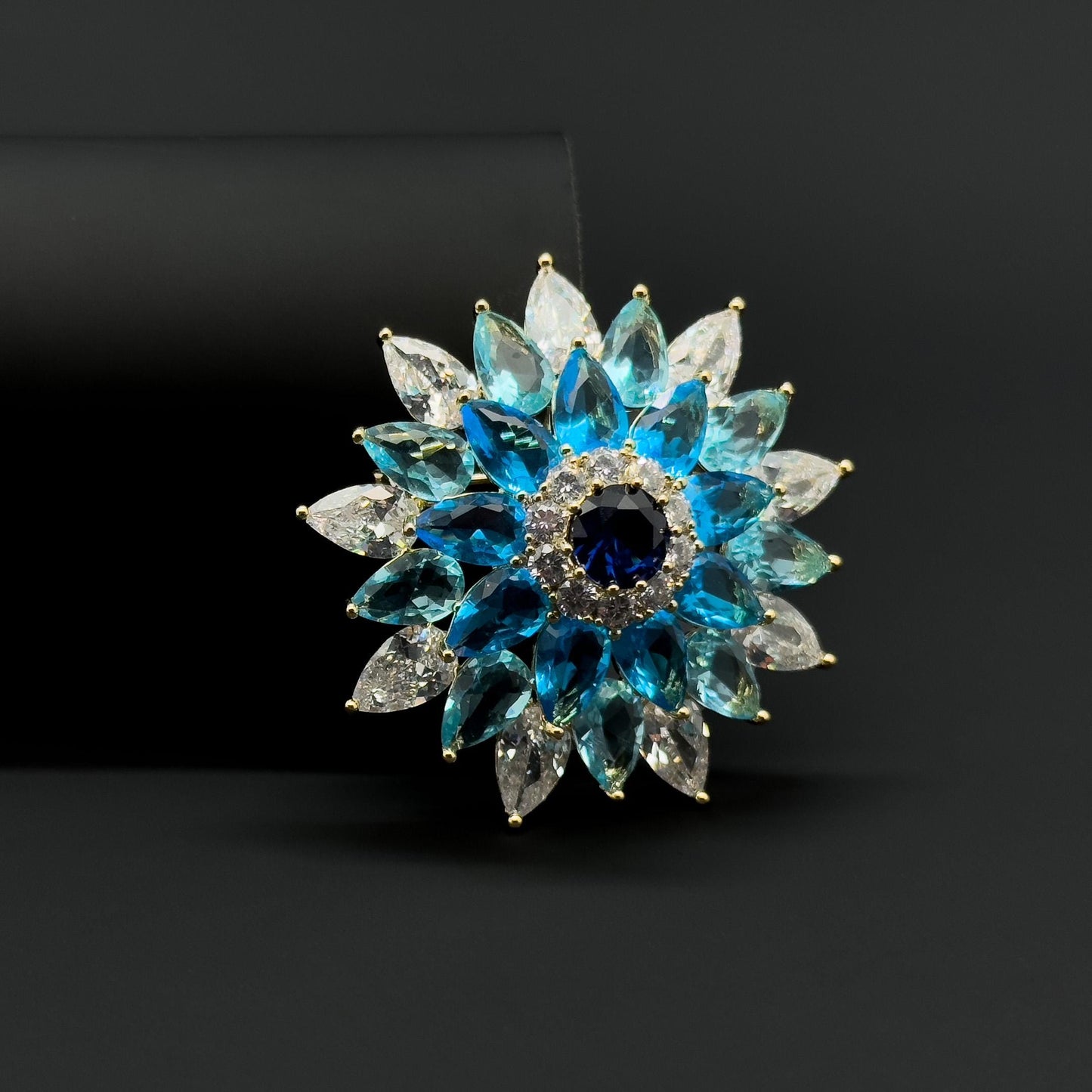 Blue Snowflake Zircon Brooch Pendant Dual-Use Copper Pin