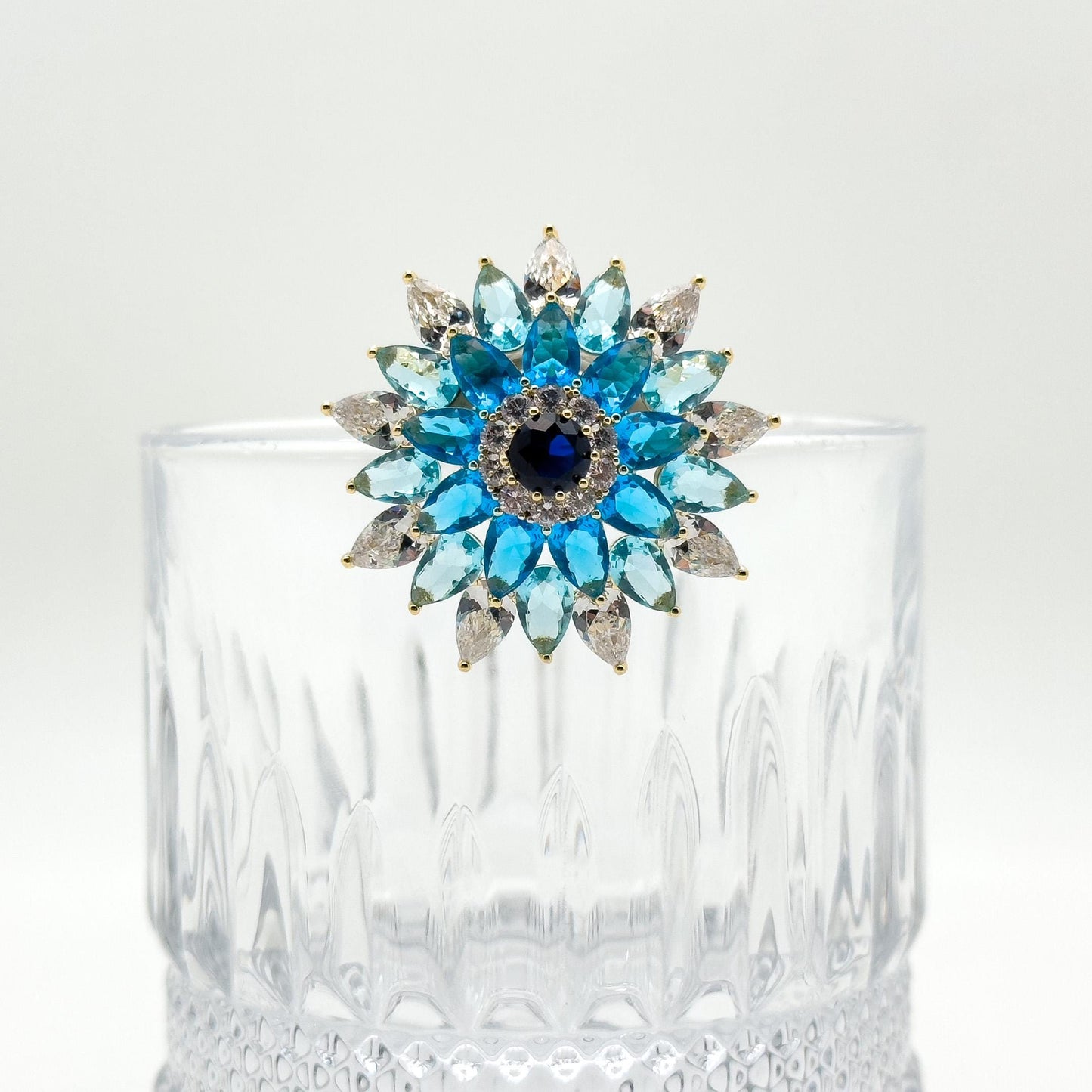 Blue Snowflake Zircon Brooch Pendant Dual-Use Copper Pin