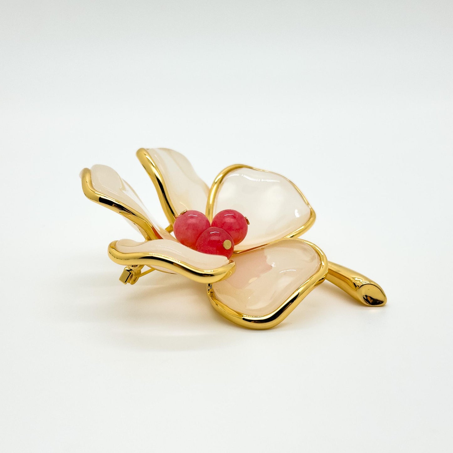 French Vintage Floral Brooch Pink Stamen Resin Stone Copper