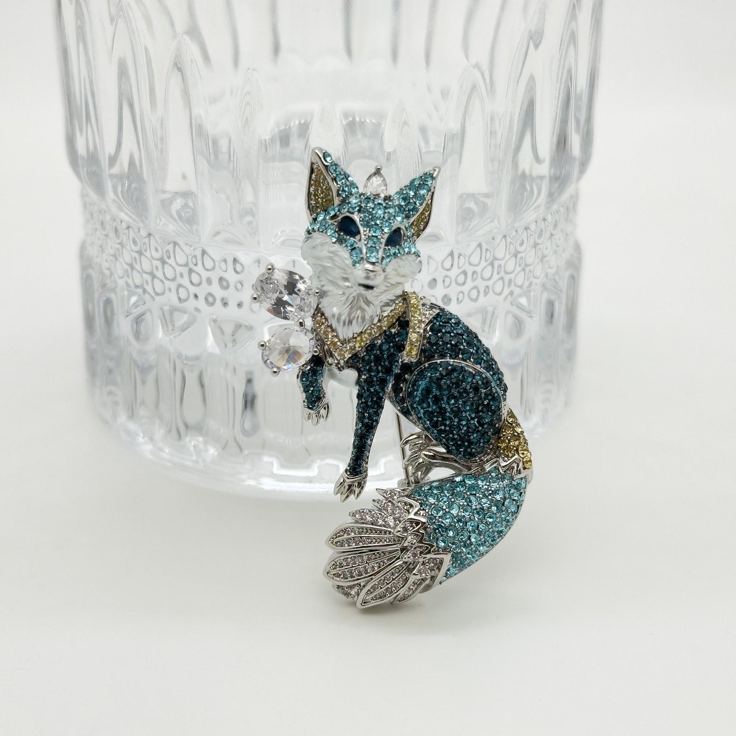Creative Crystal Fox Brooch Copper Pin with Rhinestones Detail