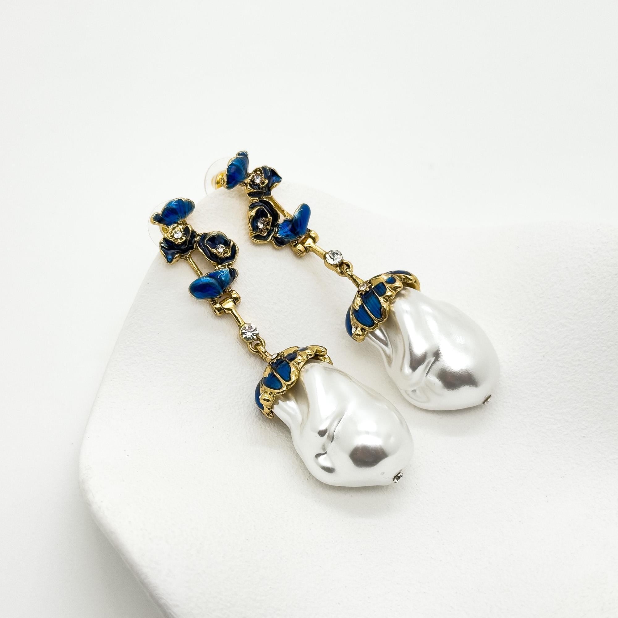 "Opulence II Dangle & Drop Earring | Baroque/Renaissance Irregular Pearls Opulent Pearl Earring